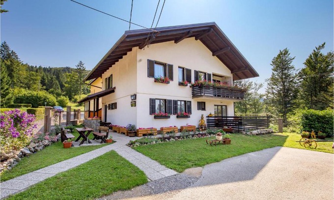 Delnice Apartment | Beautiful apartment in Delnice with 2 Bedrooms and WiFi