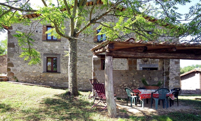 Bagnoregio Villa | Beautiful apartment in villa for 2 people with pool, WIFI, patio and parking