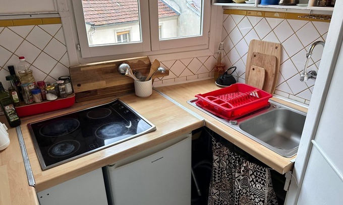 Belleville Apartment | Beautiful apartment in pleasant Parisian neighborhood