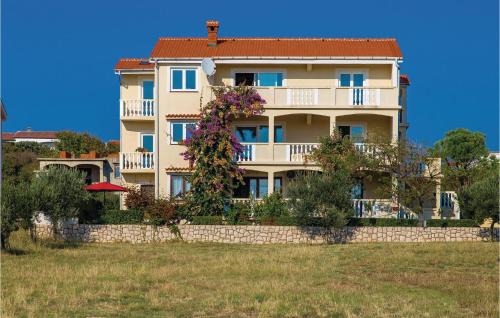 Povljana Apartment | Beautiful Apartment In Povljana