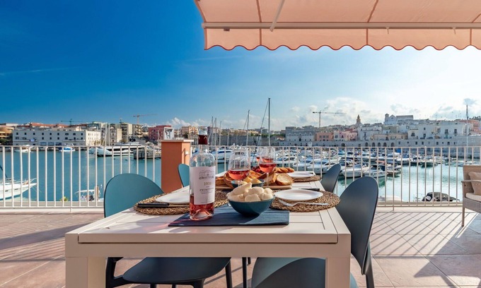 Bisceglie Apartment | Beautiful apartment for 6 guests with A/C, WIFI, TV, terrace and panoramic view