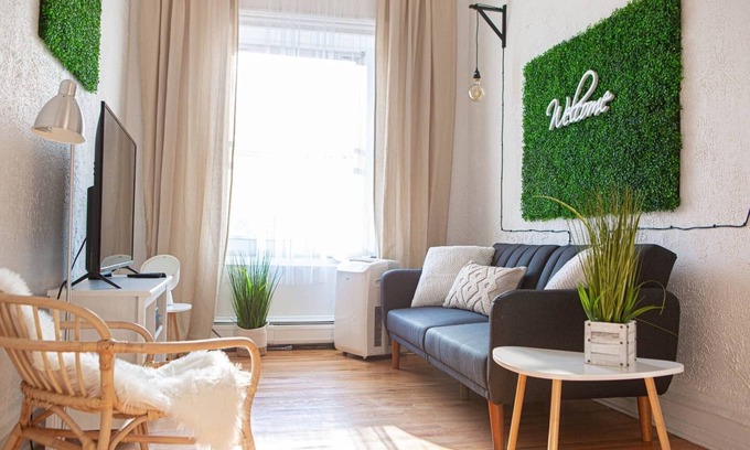 Hoboken Apartment | Beautiful Apt ONE STOP from Manhattan