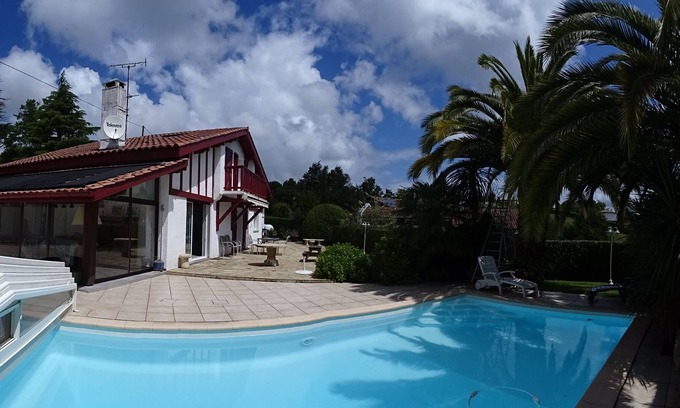 Urrugne House | Beautiful Basque house, large garden and swimming pool - 15 mins from the sea