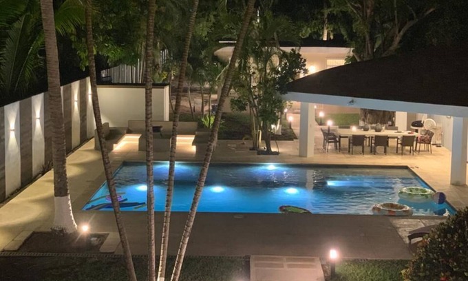 Chulamar House | Beautiful Beach Front Home - Lindamar Guatemala LM002