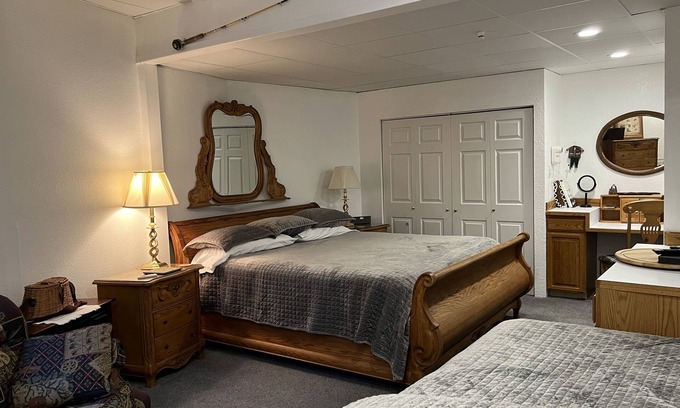 Healy Bed & Breakfast | Beautiful bedroom with king and twin, private bath, max 3 with cooked breakfast