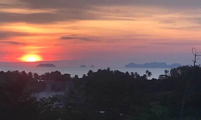 Ko Lanta House | Beautiful Bohemian Cottage with Amazing Sea Views