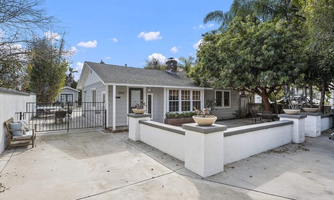 Carlsbad House | Beautiful Carlsbad 2BD/2BA Beach House with Patio