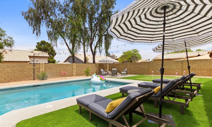 Chandler House | Beautiful Chandler Escape w/Putting Green & Pool!