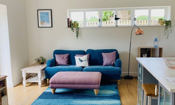 New Forest District House | Beautiful, cosy New Forest 2 bed cottage, close to the beach!