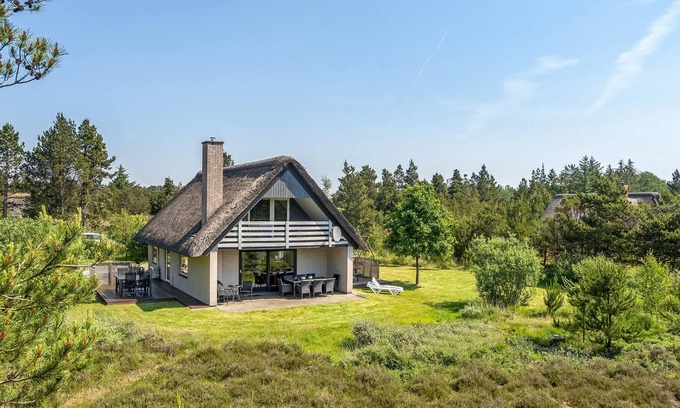 Havneby House | Beautiful cottage with room for 10 people and 1 child under four years.