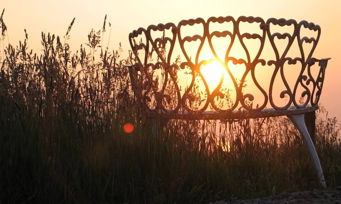 Camborne Cottage | Beautiful detached cottage with far-reaching panoramic views, parking & Wi-fi