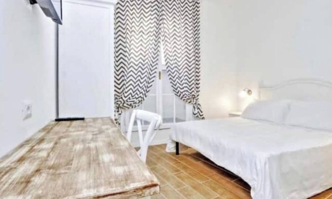 Vatican Apartment | Beautiful economy double room