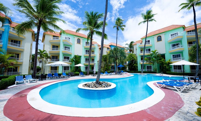 El Cortecito Condo | Beautiful, Elegant and Renovated Beach-Style Condo. Internet, wifi, near beach.
