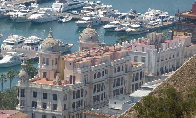 Pla del Bon Repos Apartment | Beautiful family-friendly apartment near the beach
