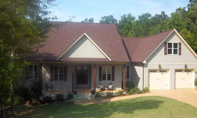 Oxford House | Beautiful family home available for Ole Miss graduation and summer