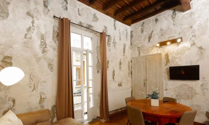 Roman Quarter Apartment | Beautiful, finely renovated historical flat in the heart of Turin