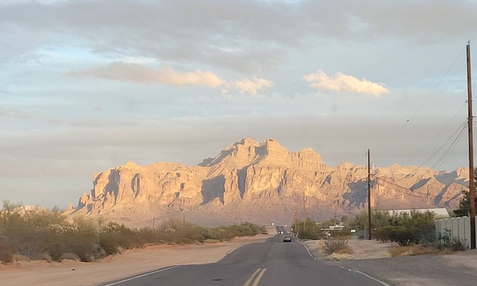 Apache Junction House | Beautiful Gated Retreat with Breathtaking Views of the Superstition Mountains