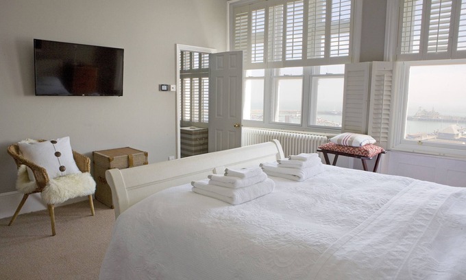 Ramsgate House | Beautiful Georgian Home with spectacular sea views over the Royal Harbour