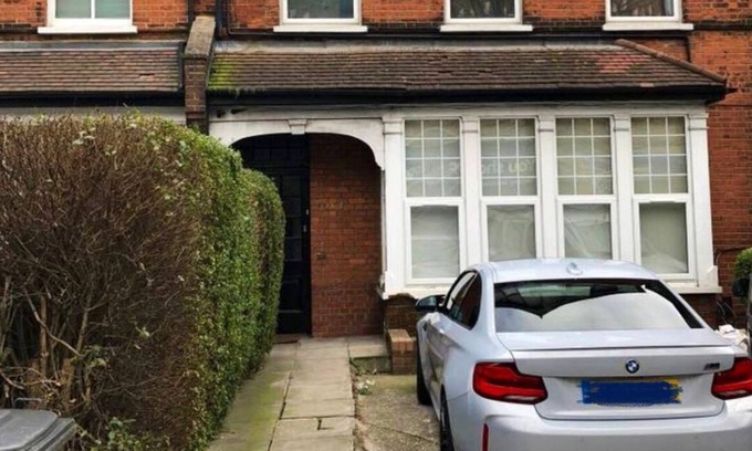 Church End Apartment | Beautiful Ground Floor Flat on the Outskirts of London