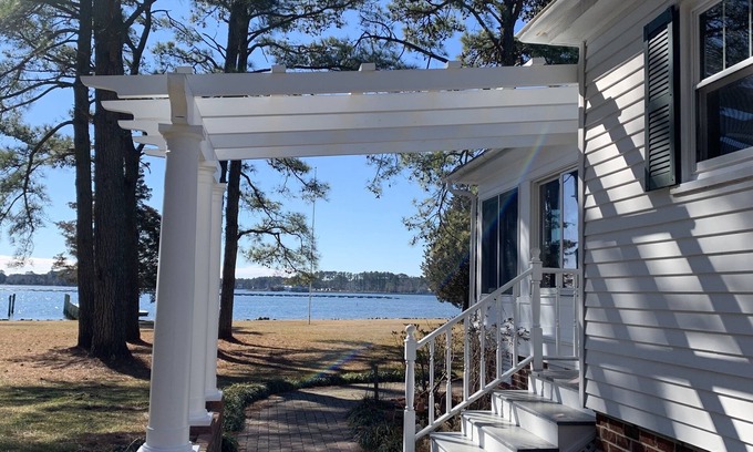 Grimstead House | Beautiful Gwynn’s Island Waterfront Home