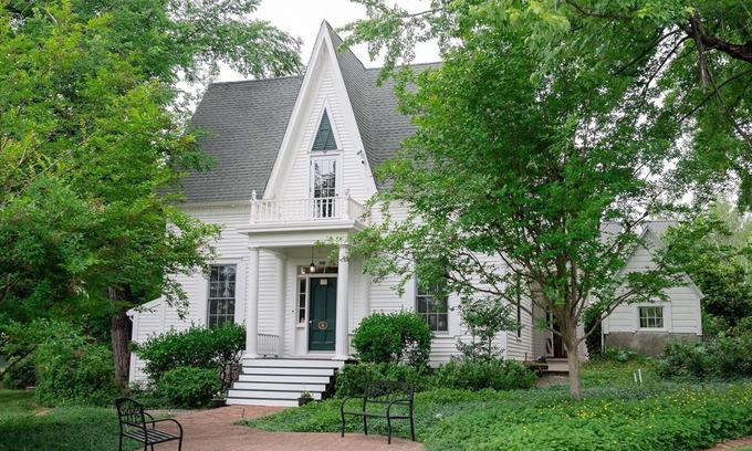 Grass Valley House | Beautiful Historical 1866 Estate