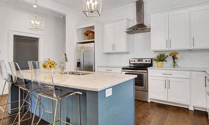 West End House | Beautiful Historic West End Home CLOSE to Downtown