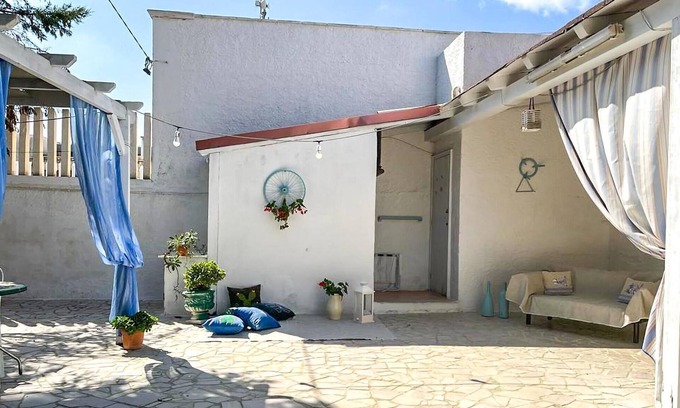 Torre Colimena House | Beautiful home in Torre Colimena with WiFi