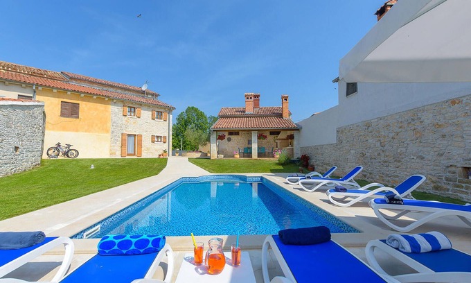 Bokordici House | Beautiful home in Bokordici with sauna