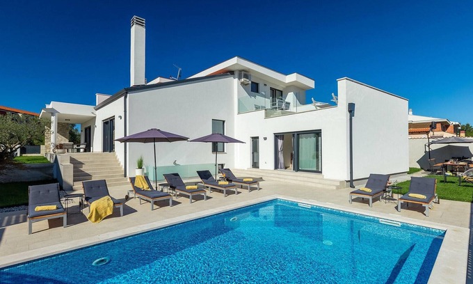 Kastel House | Beautiful home in Buje