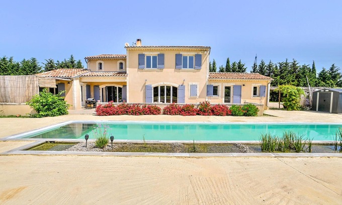 Eyragues House | Beautiful home in Eyragues