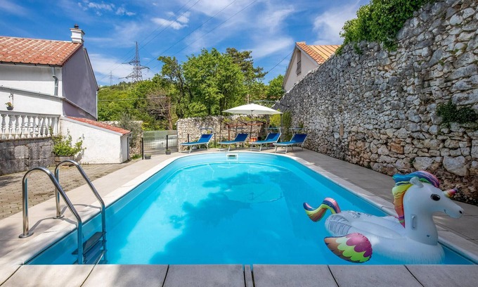 Praputnjak House | Beautiful home in Krasica with WiFi