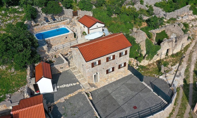 Prizna House | Beautiful home in Prizna