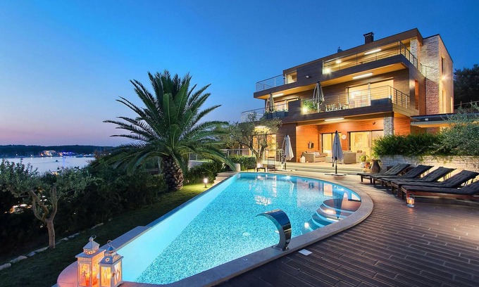 Pjescana Uvala House | Beautiful home in Pula