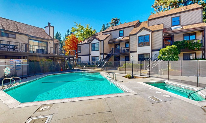 Lake Arrowhead Condo | Beautiful lake-view condo w/shared pool and hot tub walk to restaurants & shops