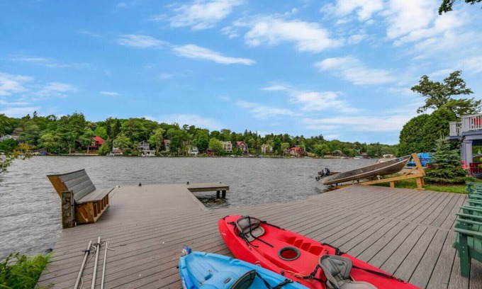 Lake Harmony Apartment | beautiful lakefront lodge