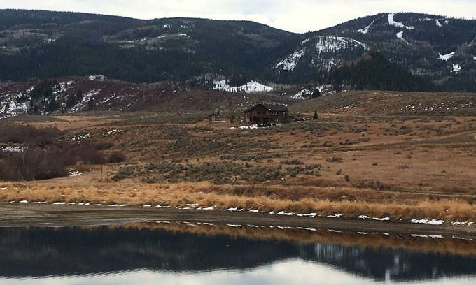 Oak Creek House | Beautiful Lakeside Home - Colorado Mountains