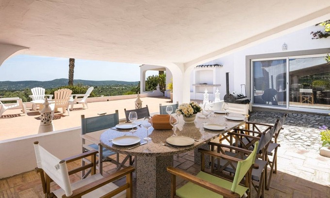 Concelho Villa | Beautiful Loule Villa | Villa Quinta Tropical | Private Pool | Air conditioning.