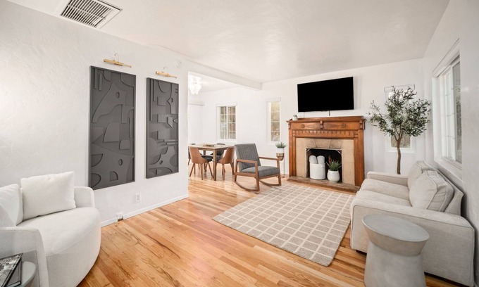 Blenman-Elm House | Beautiful mid century 2-bedroom house in central Tucson with AC and WiFi