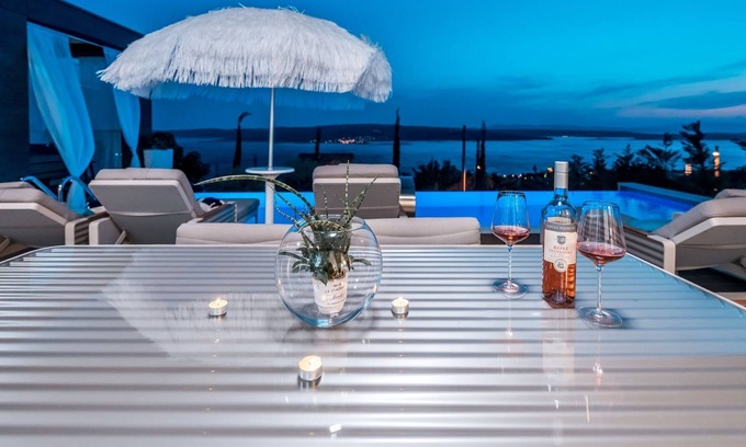 Crikvenica Cottage | Beautiful modern and luxurious villa with an enchanting view of the sea