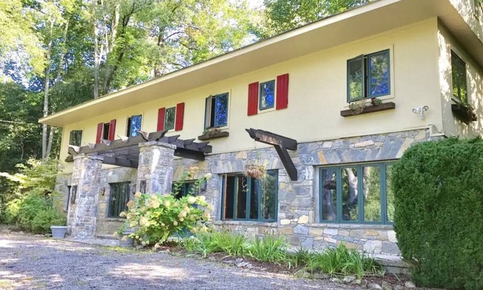 Gerton House | Beautiful mountain home near Asheville