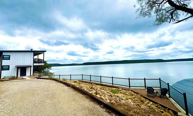 Graham House | Beautiful new 2-bedroom house on the west side of Possum Kingdom.