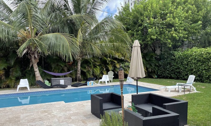 Coconut Grove House | Beautiful “Oasis” house with large pool Coral Gables/ Coconut Grove