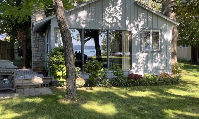 Glen Arbor Villa | Beautiful On Big Glen Lake Sandy Beach!