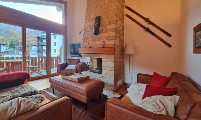 Saas-Fee Apartment | Beautiful penthouse apartment in the centre of Saas-Fee in Haus Serac