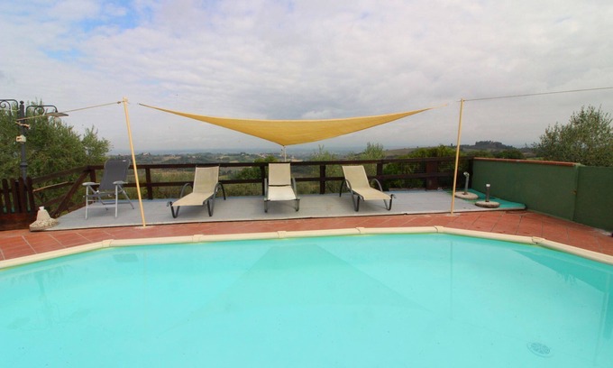 Torrita di Siena Villa | Beautiful private villa for 15 people with WIFI, private pool and TV, close to Montepulciano