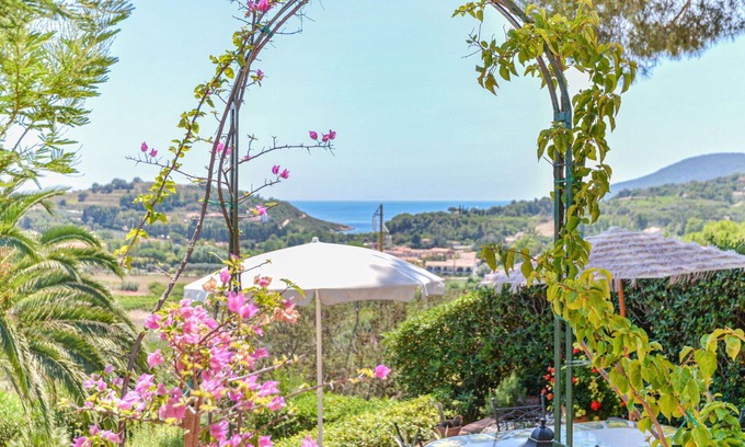 Porto Azzurro Villa | Beautiful private villa for 6 guests with WIFI, A/C, TV and patio