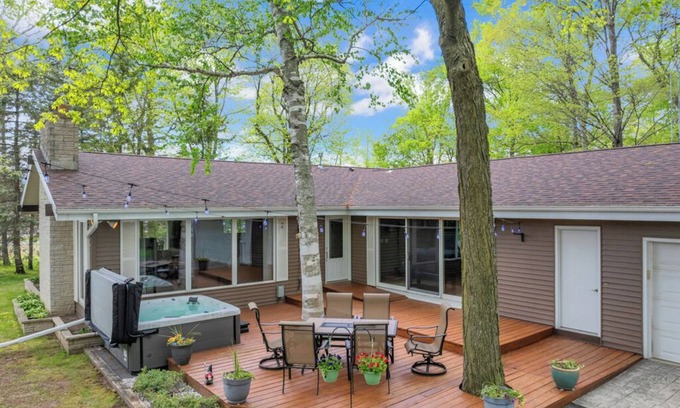 Plymouth House | Beautiful private home hidden in the woods. Can sleep 11 guests