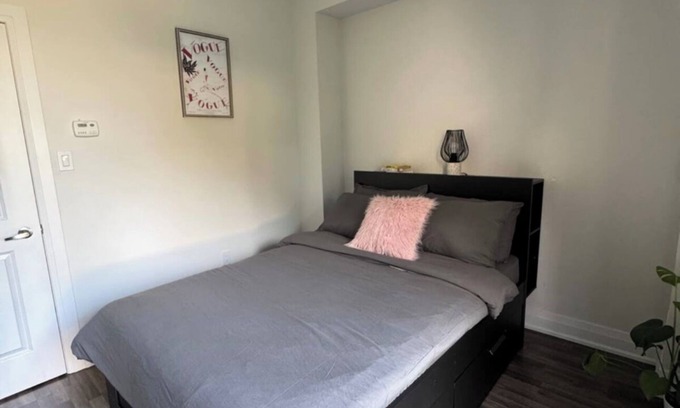 Brookhaven House | Beautiful Private Room with private Bath&Entrance