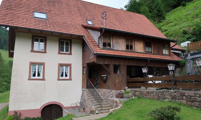 Obersimonswald House | Beautiful private villa for 18 guests with WIFI, TV, terrace and pets allowed