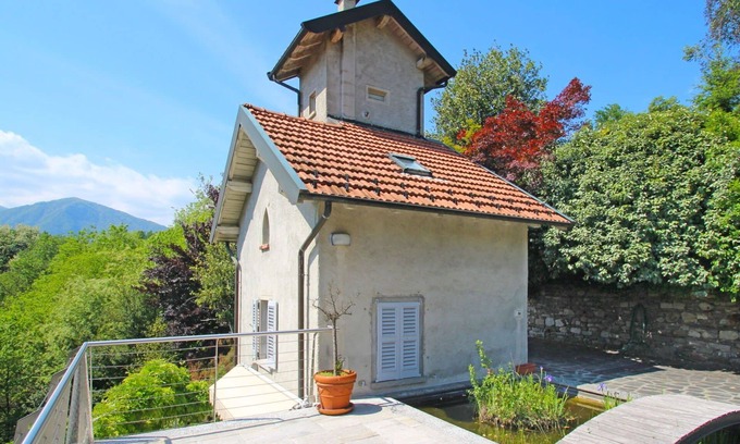 Pettenasco House | Beautiful private villa for 4 guests with patio